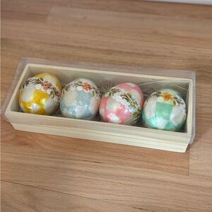 MacKenzie-Childs Medium Pastel Floral Capiz Eggs size medium Set of four in box